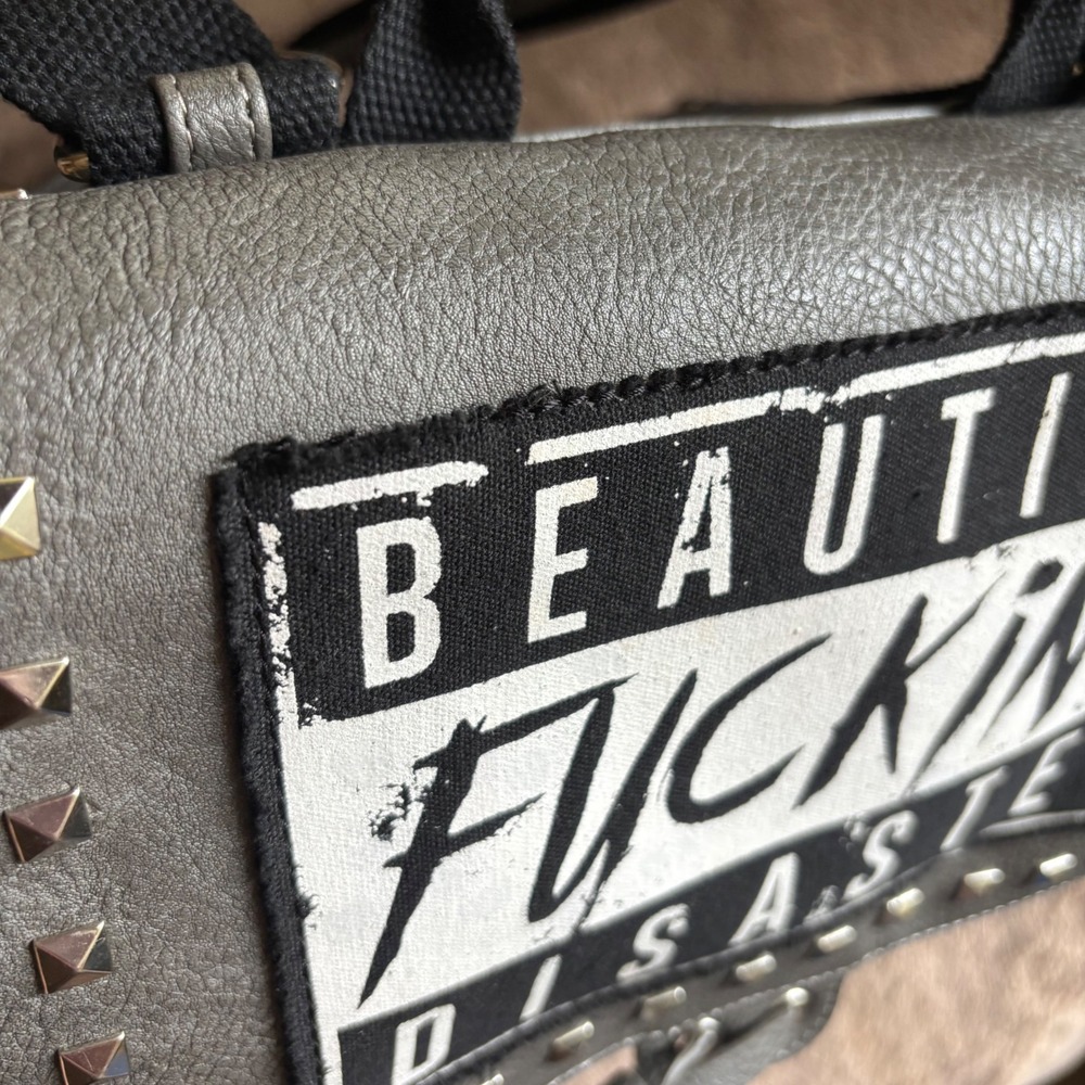 Beautiful Disaster Grey Studded Convertible Backpack Crossbody Bag Skull Punk - Picture 15 of 16